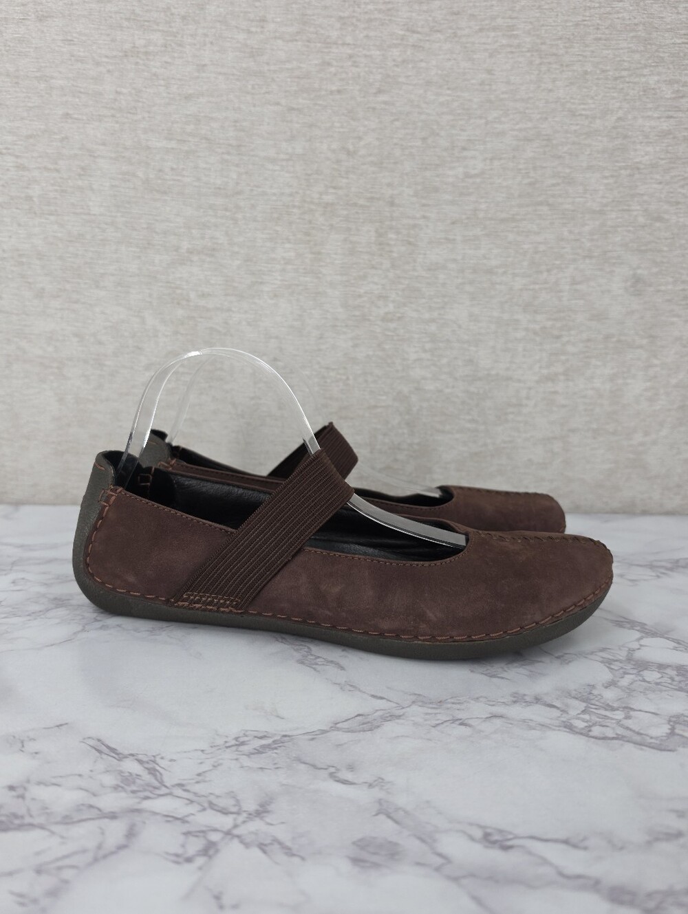 Clarks Artisan Active Air Brown Leather Mary Jane Ballet Flats